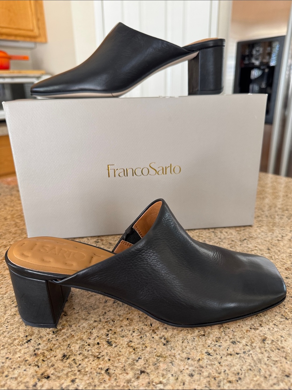Franco Sarto Black Leather Square-Toe Block Heel Mules A-Xenia Black LE NEW 9M
